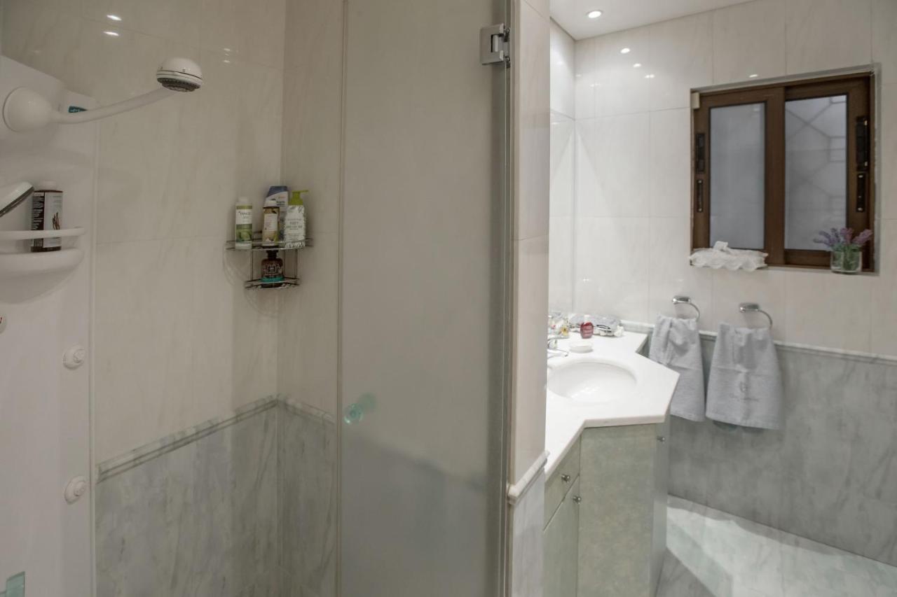 Exceptional Villa In Voula Near The Sea أثينا المظهر الخارجي الصورة